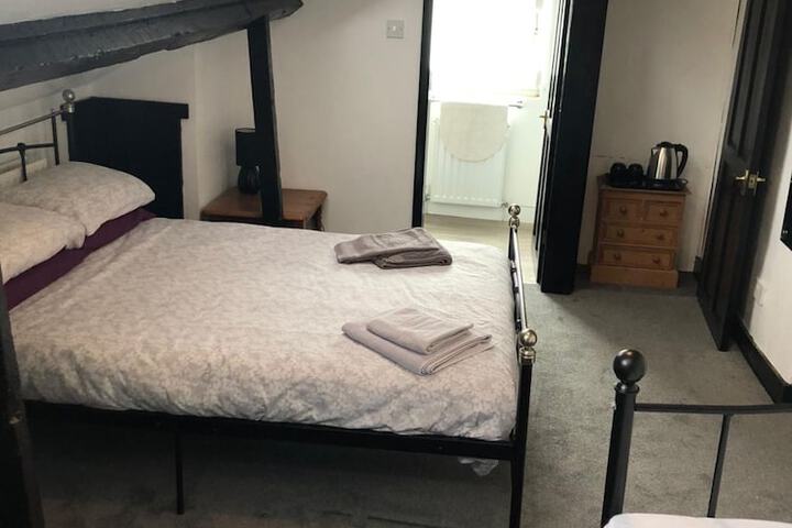 Room 7 of 23