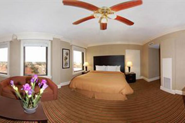 Room 25 of 29