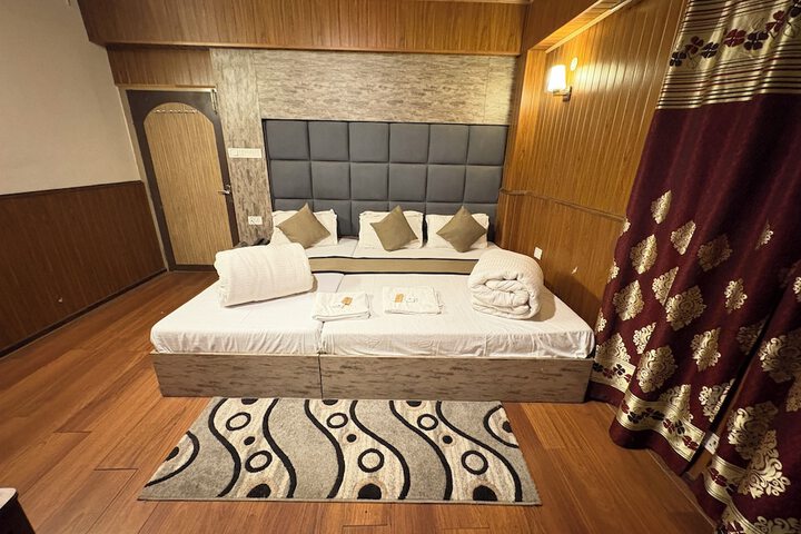 Room 14 of 40