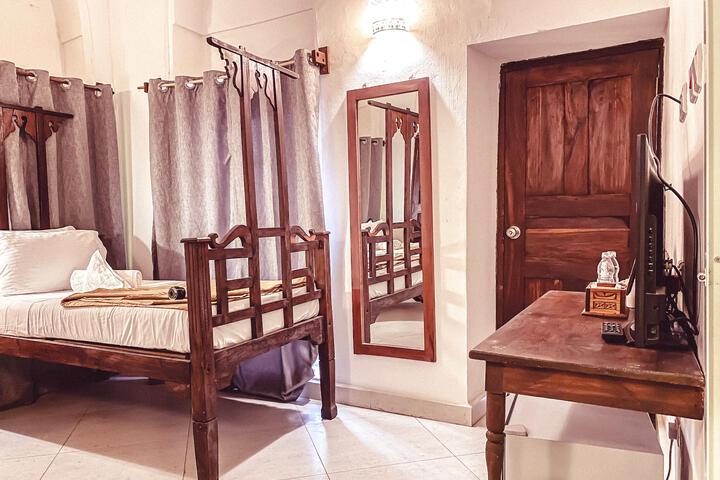 Room 45 of 91