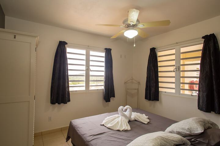Room 5 of 34