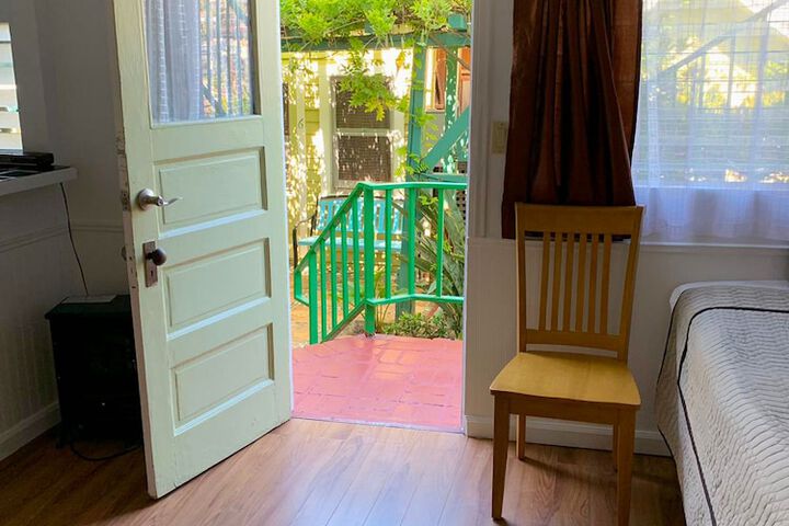 Hotel Exterior 133 of 135