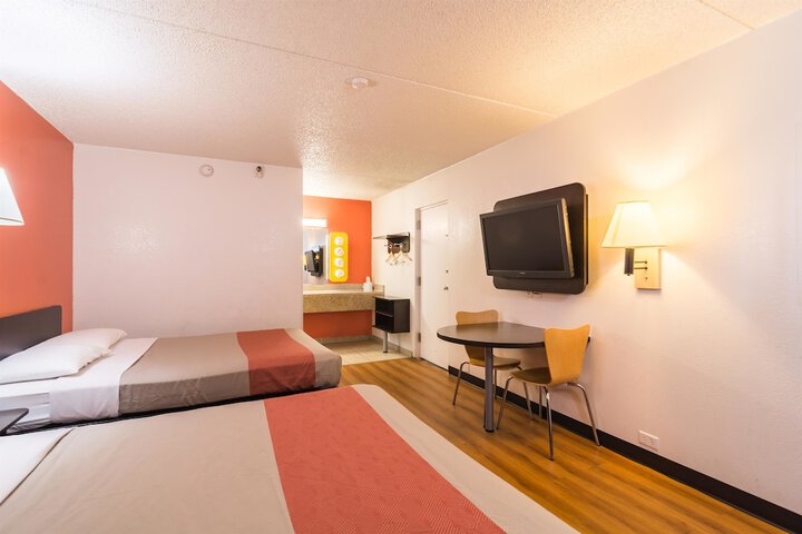 Room 12 of 31