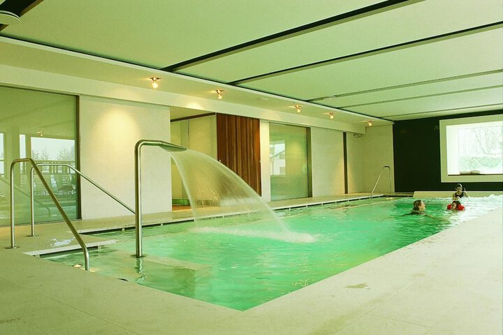 Pool 13 of 38