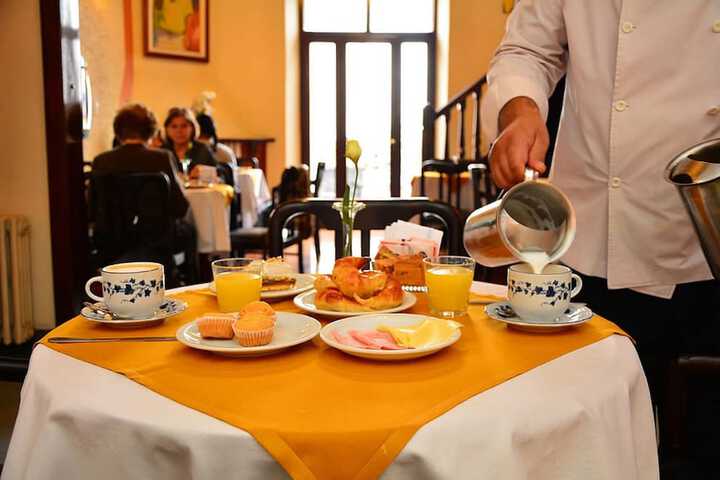 Breakfast/Coffee Service 34 of 52