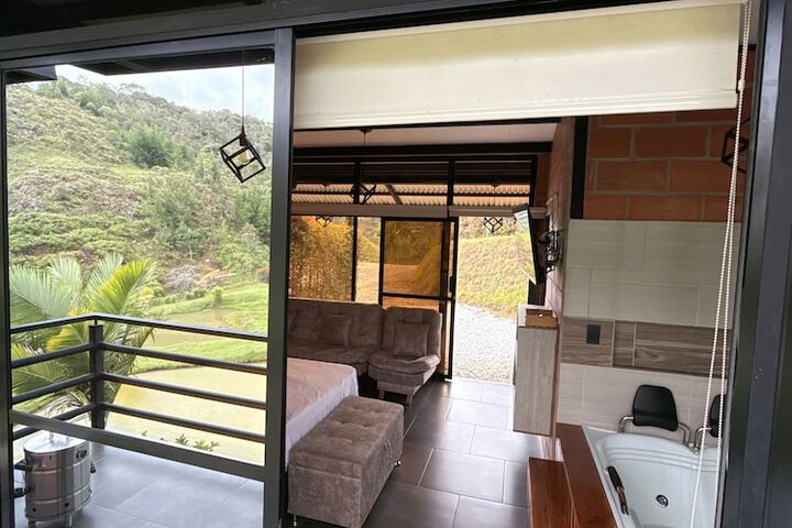 Room 3 of 21