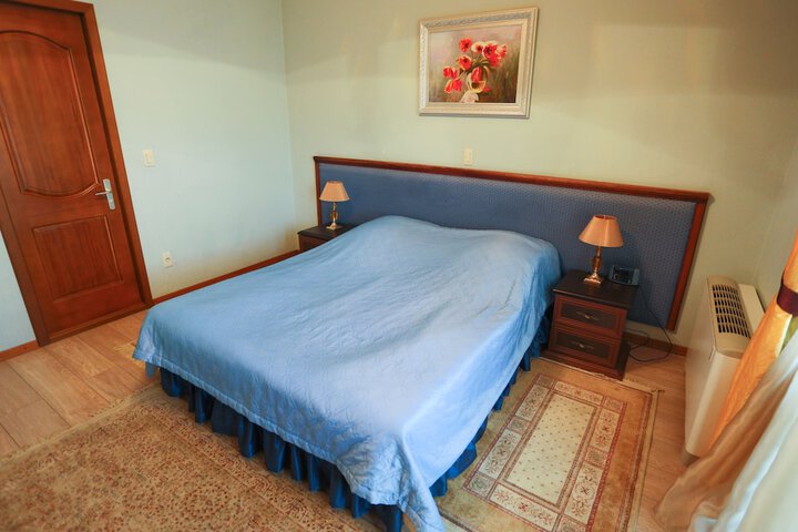 Room 76 of 89