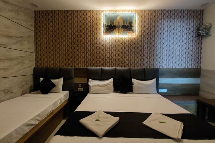 Room 26 of 107