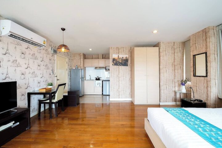 Room 7 of 70