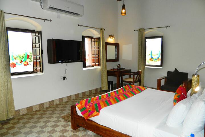 Room 14 of 50