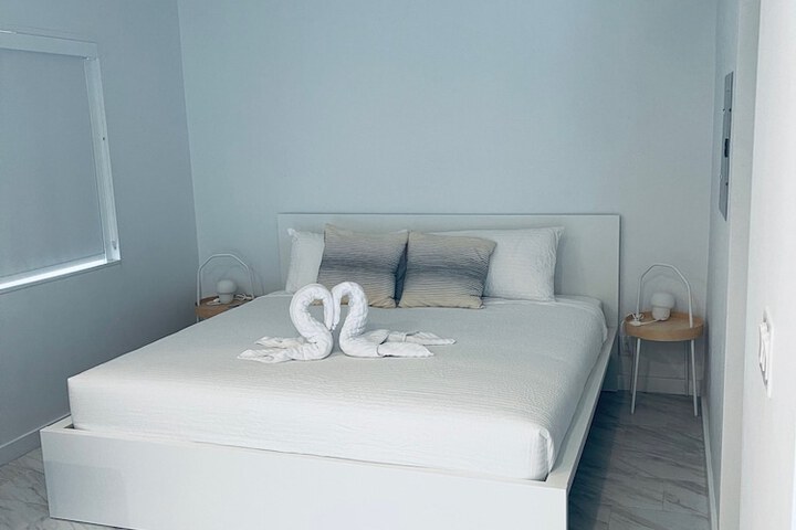Room 106 of 174