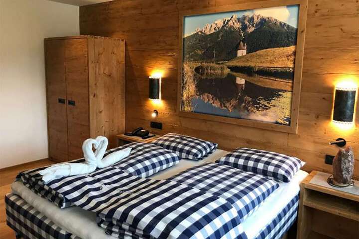 Room 21 of 69