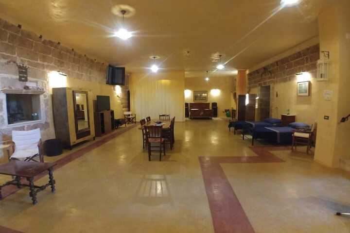 Room 30 of 43