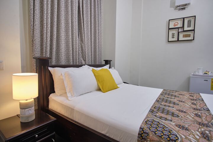 Room 5 of 23