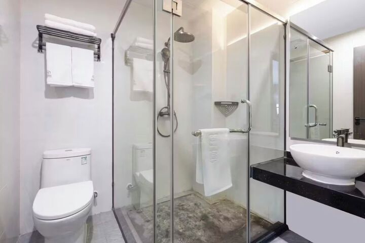 Room 4 of 21