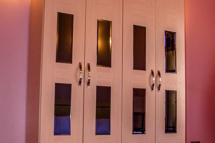 Room 17 of 19