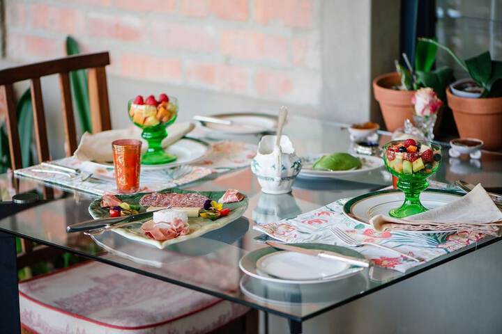 Breakfast/Coffee Service 137 of 162