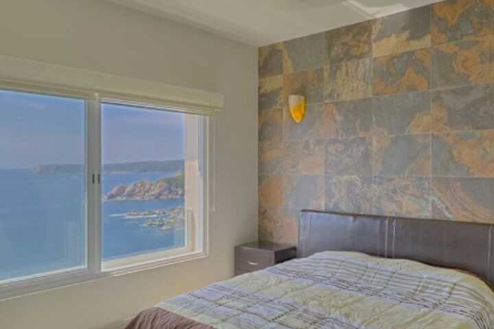 Room 5 of 28