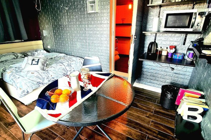 Room 8 of 53