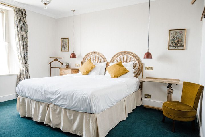 Room 4 of 50