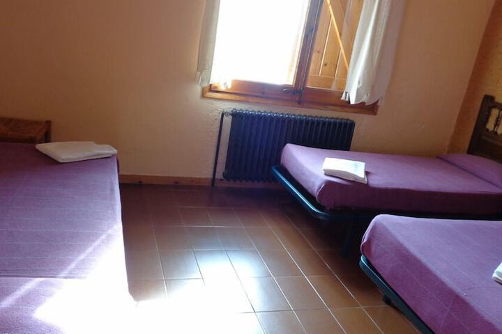 Room 10 of 48
