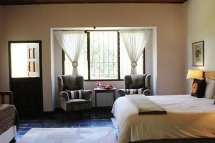 Room 10 of 38