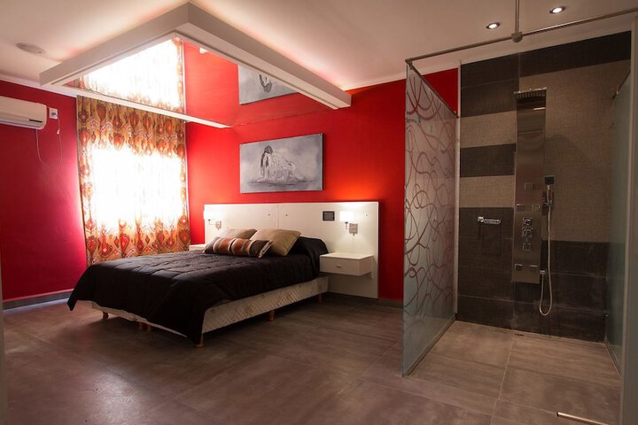 Room 5 of 5