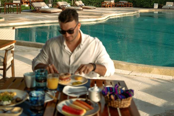 Breakfast/Coffee Service 129 of 161