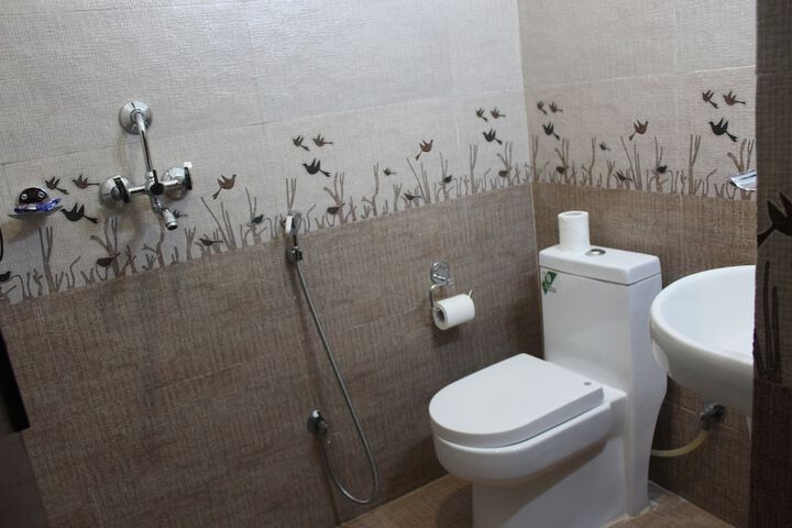 Room 44 of 73