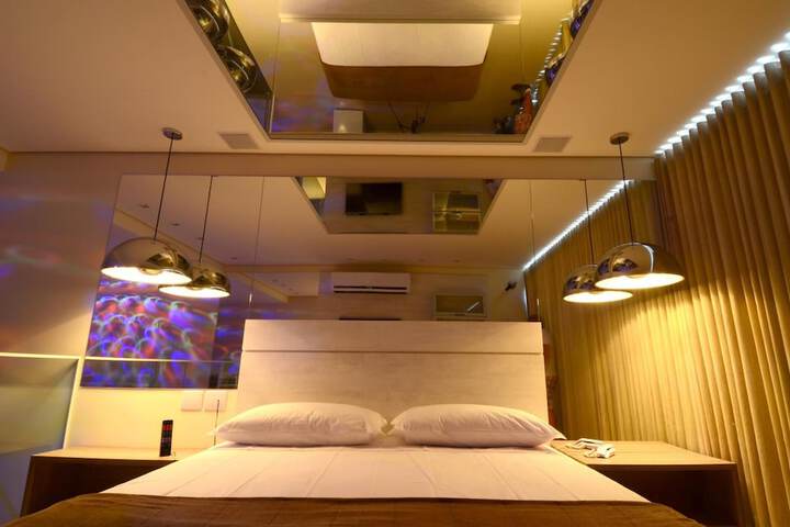Room 16 of 37