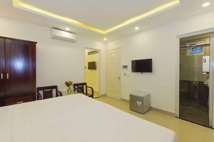 Room 3 of 35