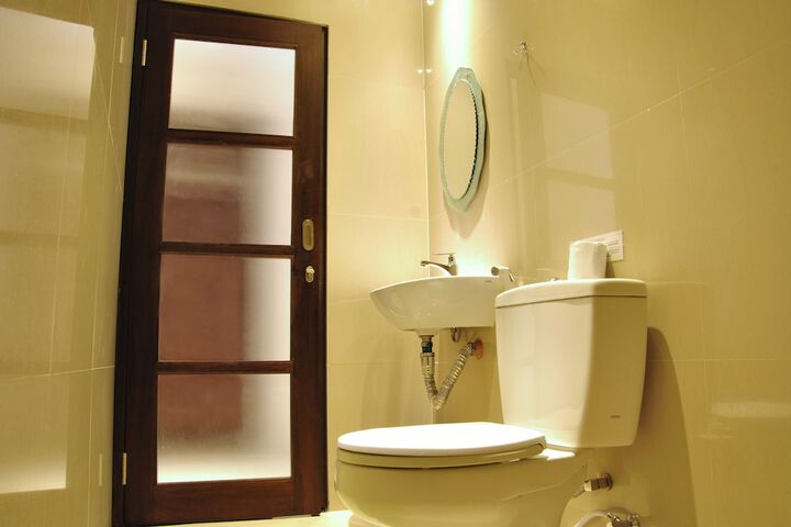 Room 9 of 23