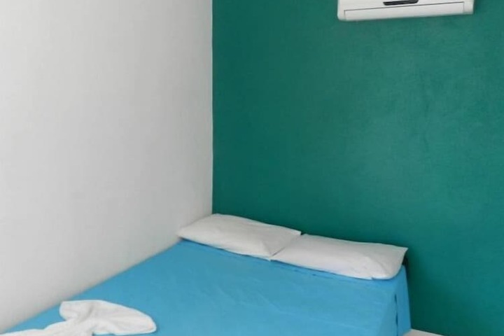 Room 32 of 72