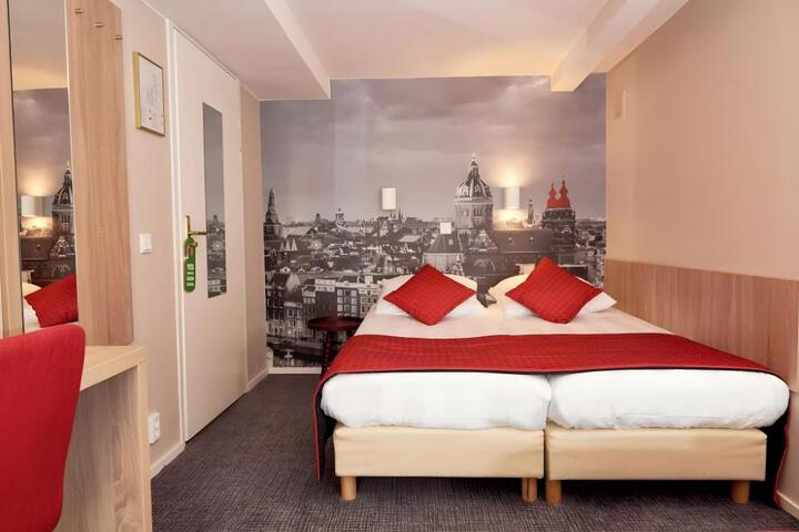 Photo 11