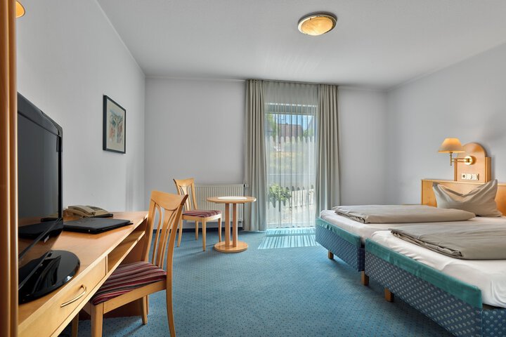 Room 9 of 46