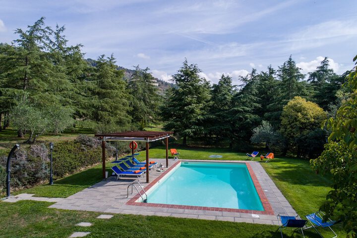 Pool 37 of 51