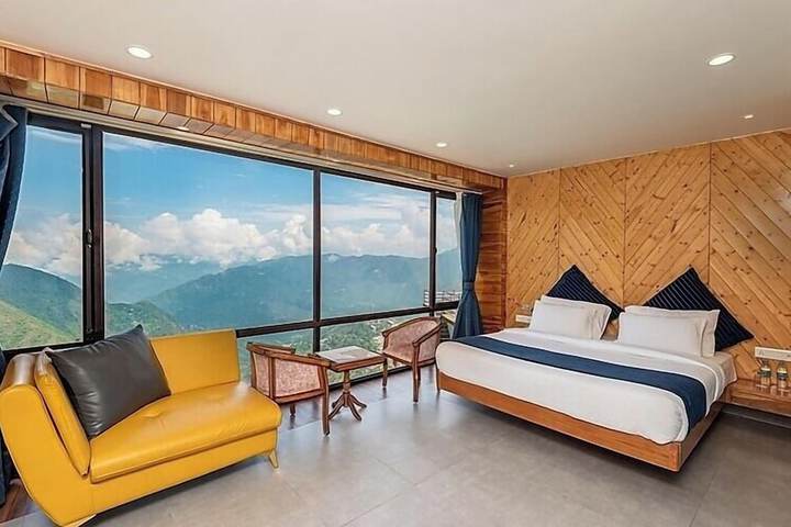 Room 27 of 51