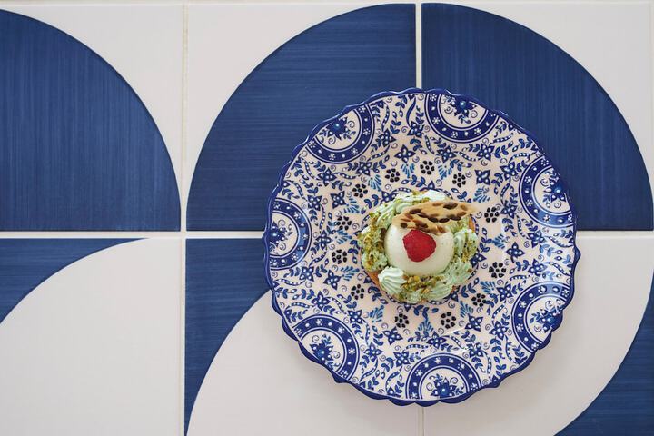 Dining 100 of 153