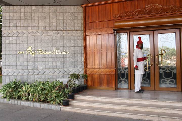 Hotel 44 of 48