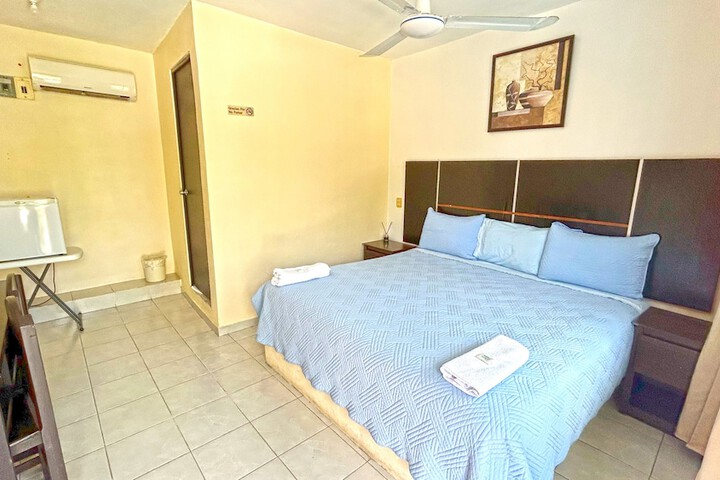 Room 6 of 58