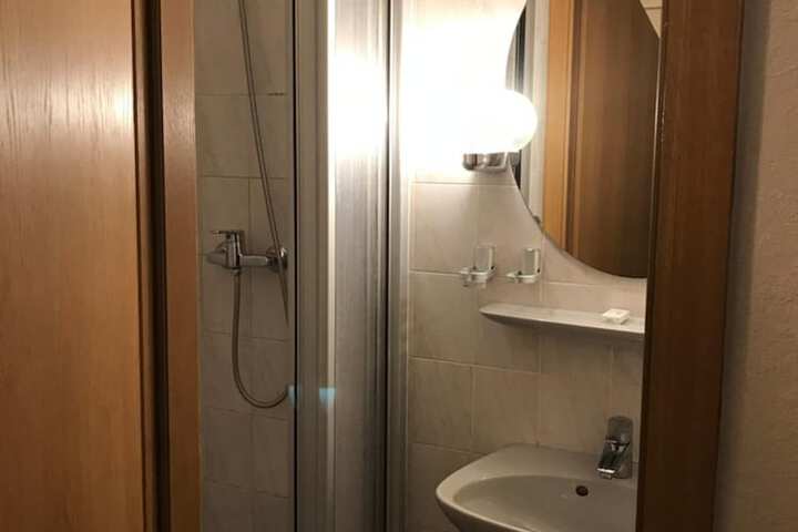 Room 26 of 51