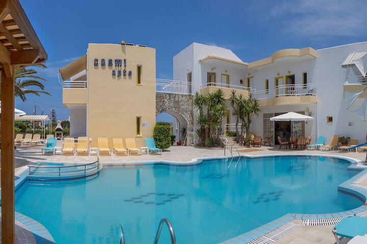 Pool Hotel