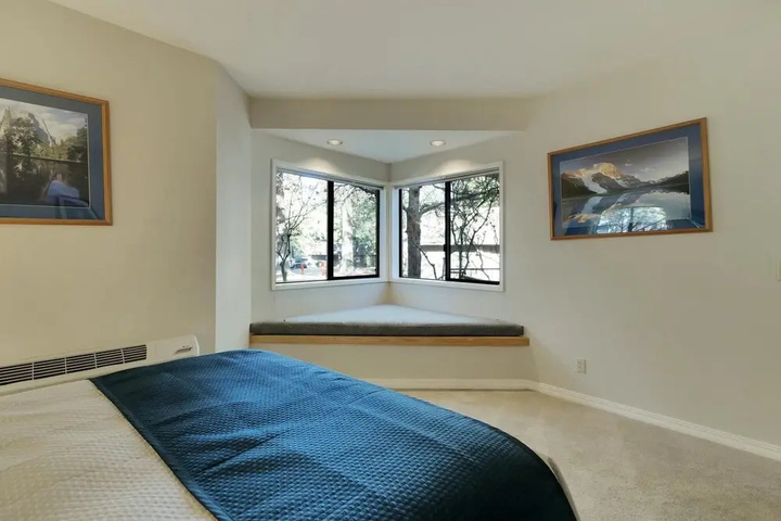 Room 4 of 14