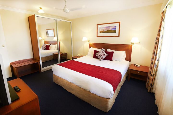 Room 14 of 28