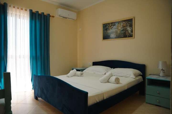 Room 11 of 54