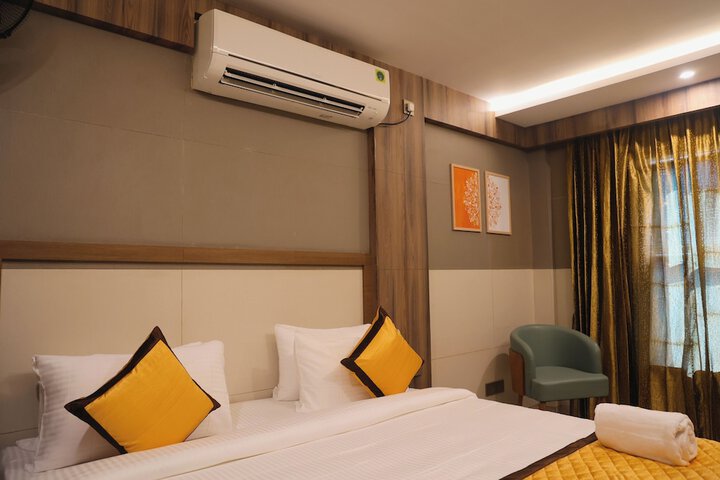 Room 13 of 50