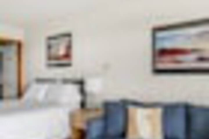 Room 251 of 663