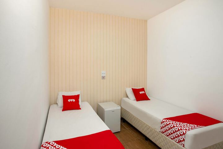 Room 21 of 36