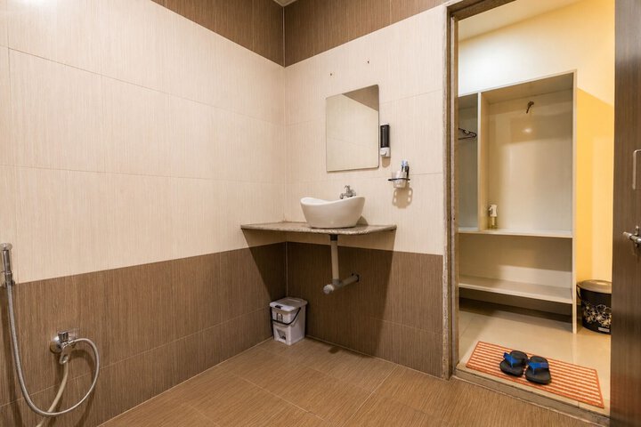 Room 32 of 88