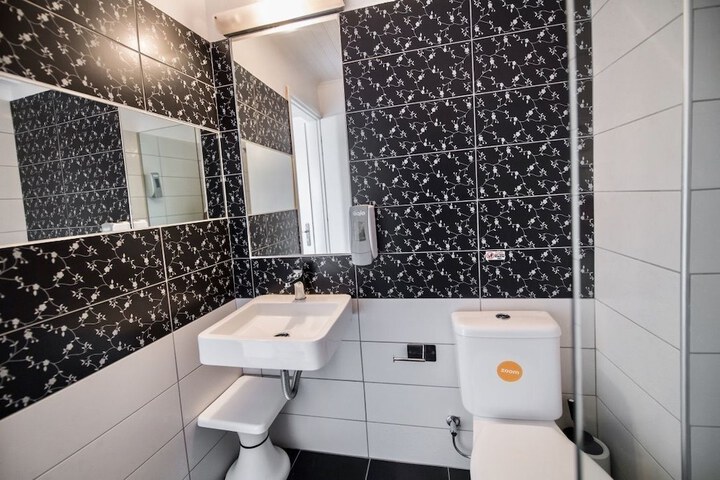 Room 8 of 26